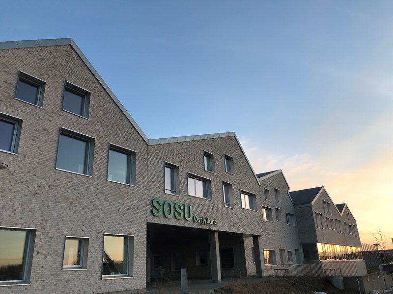 Konsolophængt murværk - SOSU, Aarhus